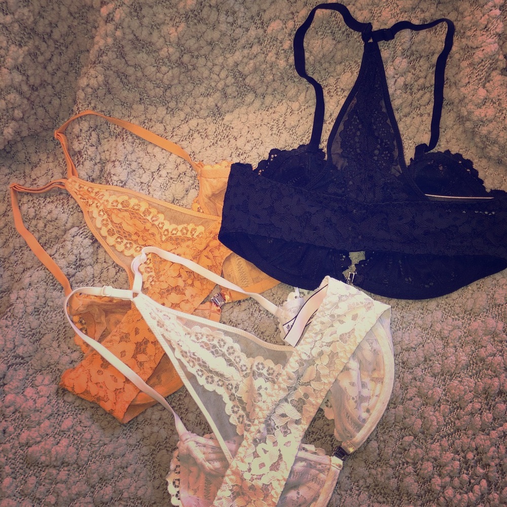 4 lace Victoria’s Secret bras